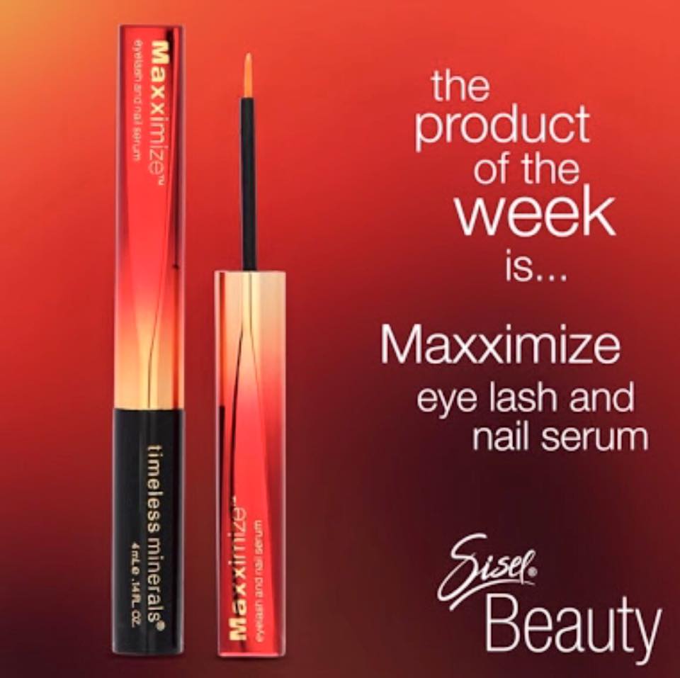 How do I grow my eyelashes fast? Sisel's Maxximize supports healthy eye lash growth. See my before and after photos above.
